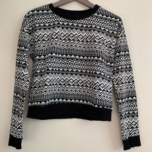 🦋 F21 - Bold Knit Sweater 🦋